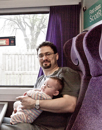 holly 13 wks and robin on train IMG_9050